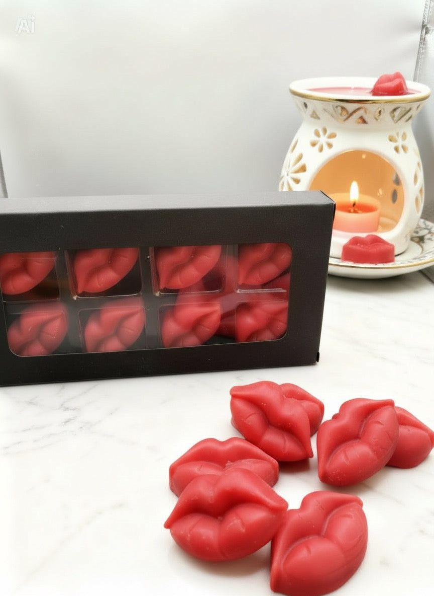 Kiss Me    (Scented in Fruit Slices)    Mini Wax Melt Lips  1.9 oz    8 Little Lips per package